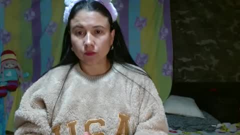 Adriana Tellez online show from 6, 3, 2025