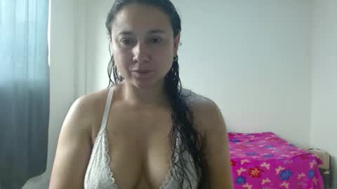 Adriana Tellez online show from 8, 11, 2025