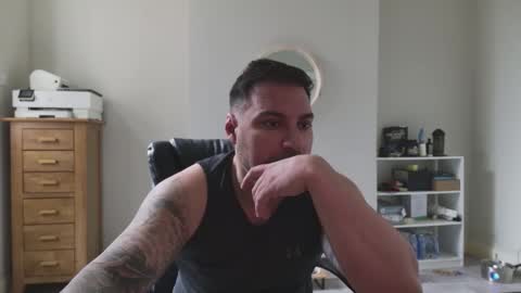 AdrianoMuscle online show from 17, 9, 2025