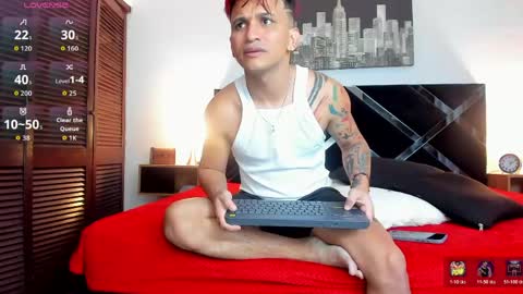 Snapshot of adriano_bigcock chatting on 9, 6, 2026 Adrian online show from 9, 6, 2026