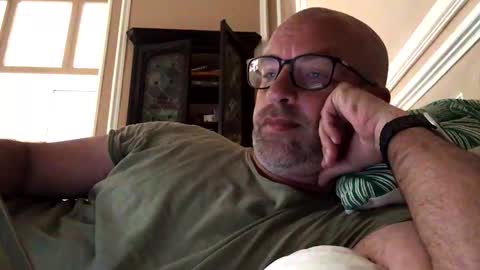 Snapshot of adrienfromparis chatting on 4, 5, 2026 adrienfromparis online show from 4, 5, 2026