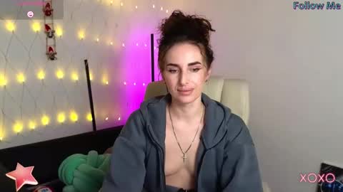 Adriana online show from 7, 2, 2025