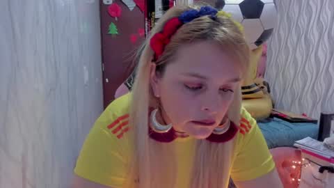 Snapshot of adriiana_fox_ chatting on 11, 6, 2026 adriiana_fox_ online show from 11, 6, 2026