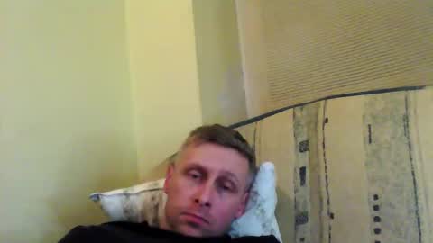 Snapshot of adventure85d4 chatting on 5, 10, 2025 adventure85d4 online show from 5, 10, 2025