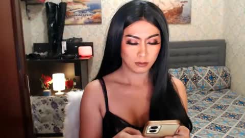Snapshot of affairtoyourgoddesskhendra chatting on 29, 12, 2024 Dominant Goddess Contessa online show from 29, 12, 2024