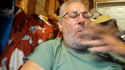 AFGuy71 online show from 5, 10, 2025