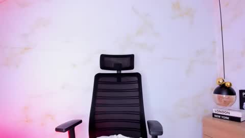 Snapshot of africa_holmes chatting on 3, 2, 2026 Africa online show from 3, 2, 2026