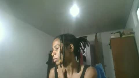Snapshot of africadeluxe chatting on 17, 4, 2026 Africa online show from 17, 4, 2026