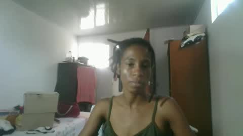 Snapshot of africadeluxe chatting on 8, 5, 2026 Africa online show from 8, 5, 2026