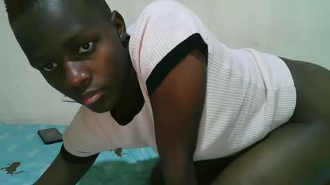 Snapshot of african_pussy2 chatting on 12, 3, 2025 african_pussy2 online show from 12, 3, 2025