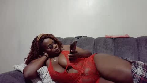 Snapshot of african_sexygoddess chatting on 31, 5, 2026 african_sexygoddess online show from 31, 5, 2026