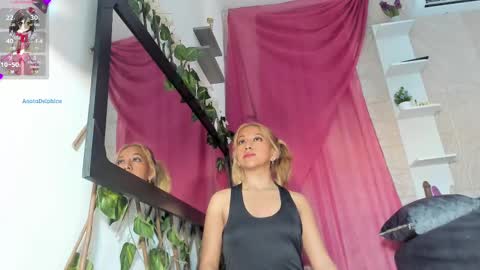 Agatadelphine online show from 1, 3, 2025