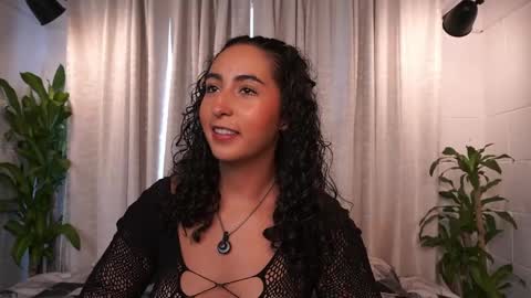 Snapshot of agatha_collinss chatting on 7, 5, 2026 Val inst agatha clls online show from 7, 5, 2026