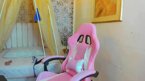 Snapshot of agatha_rusell chatting on 6, 2, 2025 agatha online show from 6, 2, 2025