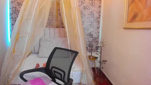 Snapshot of agatha_rusell chatting on 20, 2, 2025 agatha online show from 20, 2, 2025