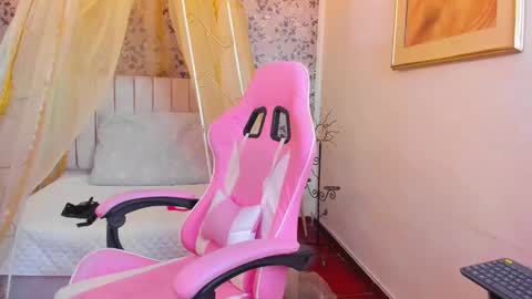 Snapshot of agatha_rusell chatting on 20, 2, 2025 agatha online show from 20, 2, 2025