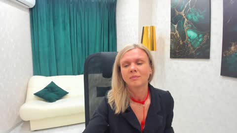 Agatha online show from 1, 2, 2025