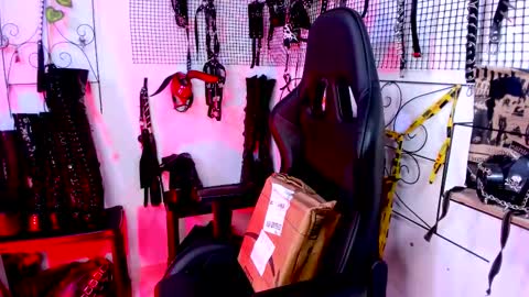 Snapshot of agathamoonn chatting on 13, 1, 2026 Agatha Fox online show from 13, 1, 2026