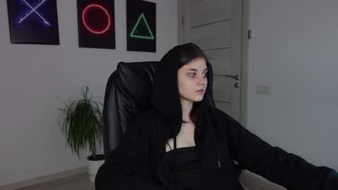 Agelina Lilly Laura online show from 27, 1, 2025