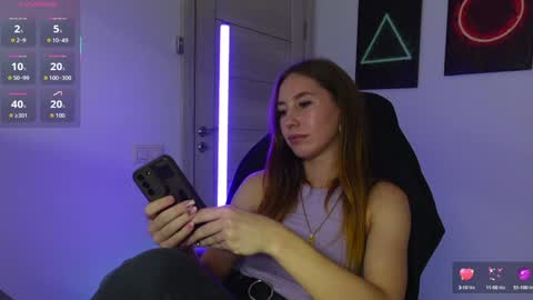 Agelina Lilly Laura online show from 16, 9, 2025