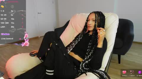 Snapshot of agelina_summer chatting on 19, 5, 2026 Agelina Lilly Laura online show from 19, 5, 2026