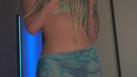 Snapshot of agent_blonde chatting on 5, 6, 2026 May online show from 5, 6, 2026