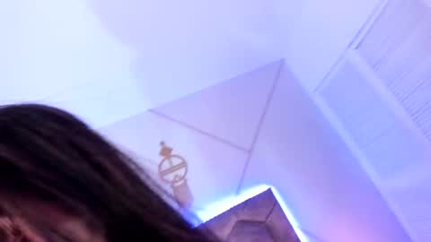 Aggy online show from 6, 3, 2025