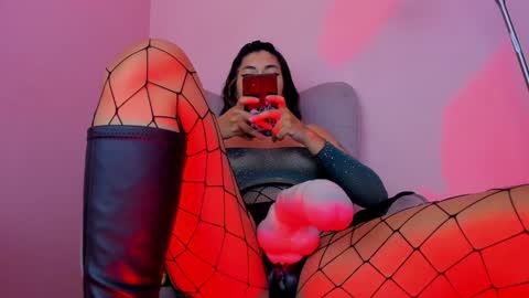agnes_jones online show from 20, 12, 2024