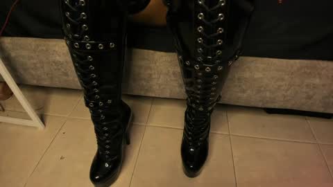 agnes_jones online show from 23, 4, 2026