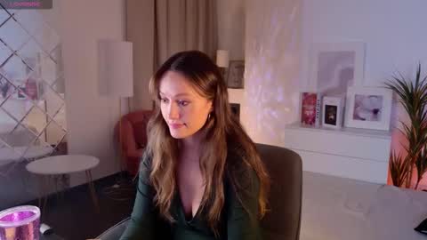 Agnes online show from 26, 2, 2026