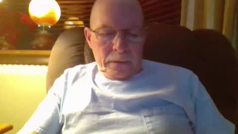 aguynrkfrd online show from 2, 12, 2024