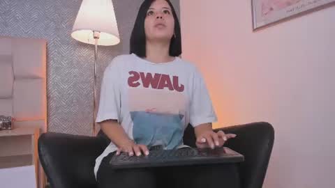 Snapshot of ah_mara chatting on 9, 7, 2026 Ahmara online show from 9, 7, 2026