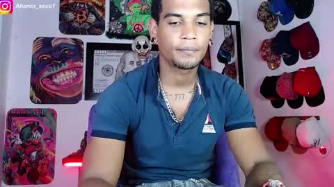 Snapshot of aharon_sexo1 chatting on 2, 1, 2025 Aharon Zamora online show from 2, 1, 2025