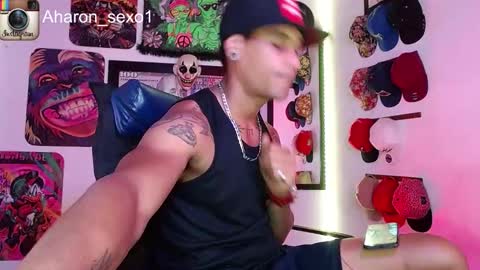 Snapshot of aharon_sexo1 chatting on 19, 1, 2025 Aharon Zamora online show from 19, 1, 2025