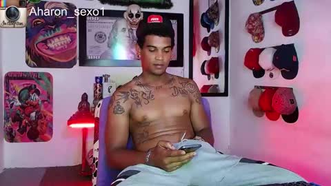 Snapshot of aharon_sexo1 chatting on 27, 1, 2025 Aharon Zamora online show from 27, 1, 2025
