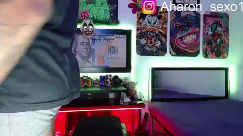 Snapshot of aharon_sexo1 chatting on 9, 3, 2025 Aharon Zamora online show from 9, 3, 2025
