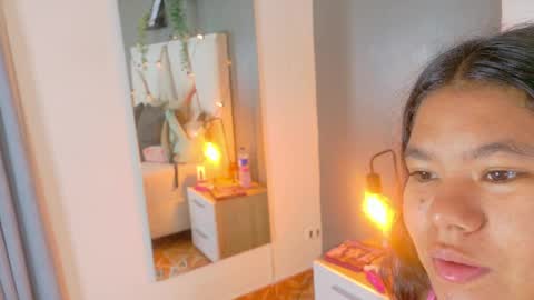 Snapshot of ahslyevans__ chatting on 10, 4, 2026 AHSLY online show from 10, 4, 2026