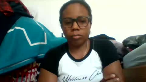 Snapshot of aicha_boobs chatting on 17, 6, 2026 Aicha boobs online show from 17, 6, 2026