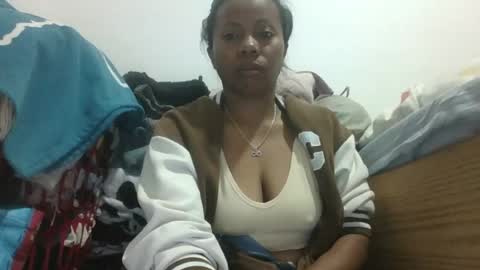 Aicha boobs online show from 30, 7, 2026