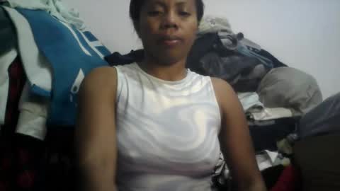 Aicha boobs online show from 3, 8, 2026