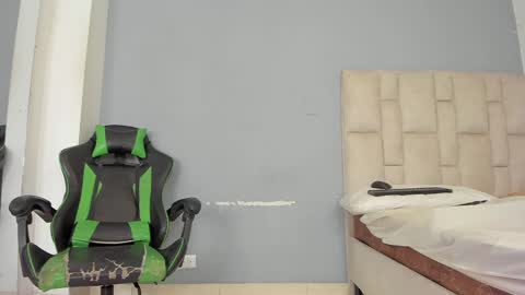 karoline  online show from 20, 12, 2024