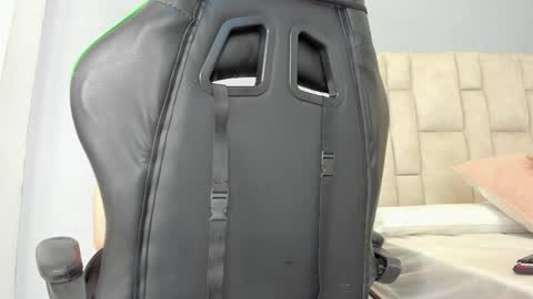 karoline  online show from 3, 1, 2025