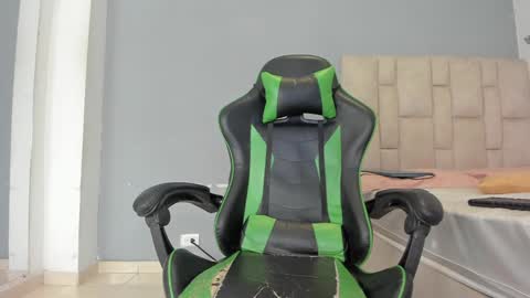 karoline  online show from 21, 1, 2025