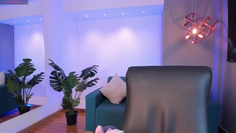 aidajoness online show from 11, 11, 2025