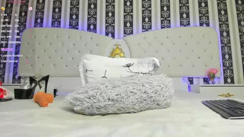 aidasina online show from 19, 2, 2025