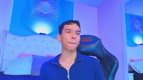 Snapshot of aiden_royce chatting on 29, 9, 2025 aiden_royce online show from 29, 9, 2025