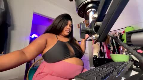 Montrals best BBW online show from 5, 1, 2026