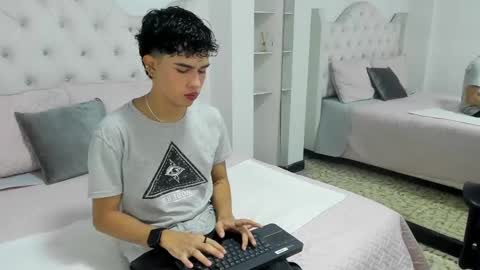 Aiden  online show from 27, 1, 2025