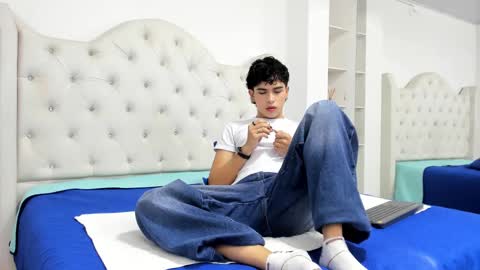 Aiden  online show from 27, 2, 2025