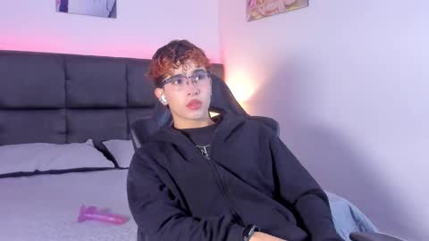 Aiden  online show from 11, 10, 2025